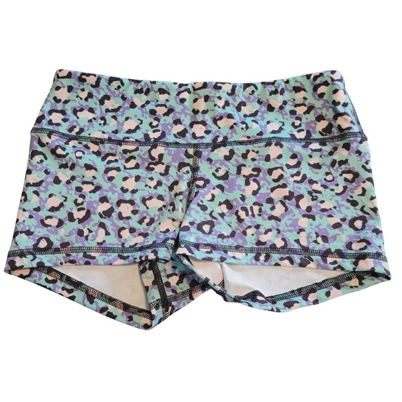 Fleo Leopard Print Athletic High Rise Workout Gym Booty Shorts Small Mint Purple - Picture 1 of 3